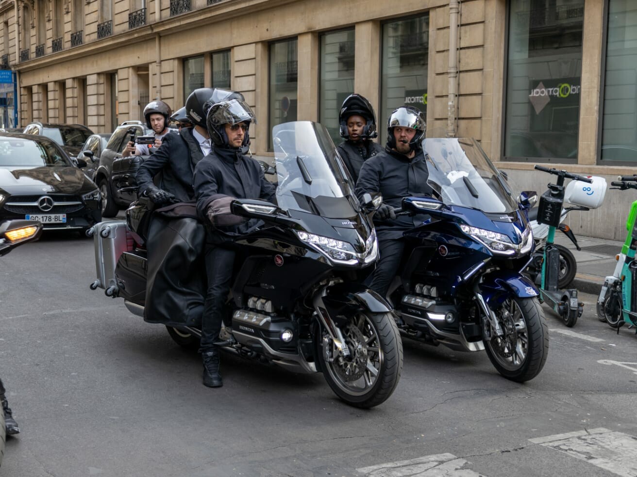 Prise en charge de nos clients par les pilotes taxis-moto TMF